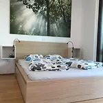 公寓 提利亚住宿公寓 卢布尔雅那