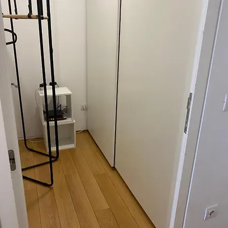 公寓 提利亚住宿公寓 卢布尔雅那