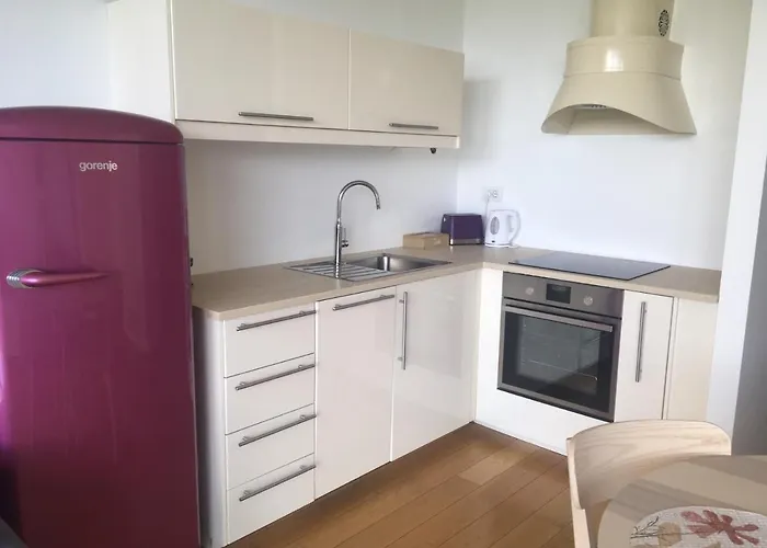 Tiliastay * Λιουμπλιάνα